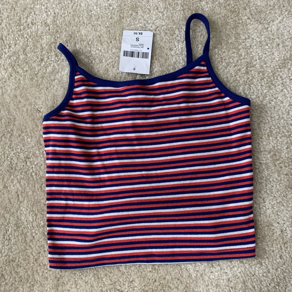 Forever 21 Spaghetti Strap Crop Top☺️